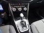 Volkswagen T-Roc 1.5 TSI Style Airco, navigatie, carplay, trekhaak, licht metalen velgen, parkeersensoren, automaat, enz.