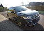Volkswagen Tiguan 1.5 TSI R-Line '22 PANO, LEER, TREKH, 71DM! NIEUWSTAAT!