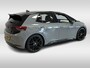 Volkswagen ID.3 First Plus 58 kWh / Camera / Keyless / Matrix LED / Interieurvoorverwarming / 19'' / DAB / 19'' / Navigatie / ACC