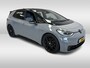 Volkswagen ID.3 First Plus 58 kWh / Camera / Keyless / Matrix LED / Interieurvoorverwarming / 19'' / DAB / 19'' / Navigatie / ACC