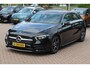 Mercedes-Benz A-klasse 180 Business Solution AMG / Camera / Navigatie / 18'' / Dodehoek / Stoelverwarming / Cruise Control