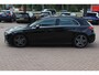 Mercedes-Benz A-klasse 180 Business Solution AMG / Camera / Navigatie / 18'' / Dodehoek / Stoelverwarming / Cruise Control