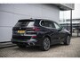 BMW X5 xDrive50e Hybride | Uniek | M Sport | Individual | B&W | Panodak | 4WS | Trekhaak | 22 inch | NL auto |