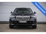 BMW X5 xDrive50e Hybride | Uniek | M Sport | Individual | B&W | Panodak | 4WS | Trekhaak | 22 inch | NL auto |