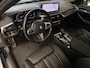 BMW 5-Serie 520i Edition Plus M pakket, Schuifdak, 19inch Sfeerverlichting