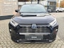 Toyota RAV4 2.5 HYBRID AWD BLACK-EDITION JBL-AUDIO STOELVERW NAVI 1650 KG TREKGEWICHT BLUETOOTH PARK-SENSOREN ELEK-ACHTERKLEP DRAADLOOS-LADEN