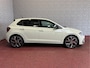 Volkswagen Polo 2.0 TSI GTI 207 PK PANO IQ LED/GRILL CAMERA STOELVERW ADAP.CRUIS ZWARTE.HEMEL 18'' LMV BEATS AUDIO "Volkswagen rijden begint bij Topautos.nl – 75 topmodellen direct op voorraad!"