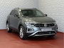 Volkswagen T-Roc 1.5 TSI 150PK EVO ADAP.CRUISE LED VIR.COCKPIT STOEL/.VERW. CAMERA TREKHAAK LMV 03.2025 HALF LEDER DODE.HOEK.DET "Volkswagen rijden begint bij Topautos.nl – 75 topmodellen direct op voorraad!"
