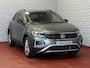 Volkswagen T-Roc 1.5 TSI 150PK EVO ADAP.CRUISE LED VIR.COCKPIT STOEL/.VERW. CAMERA TREKHAAK LMV 03.2025 HALF LEDER DODE.HOEK.DET "Volkswagen rijden begint bij Topautos.nl – 75 topmodellen direct op voorraad!"