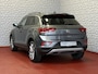 Volkswagen T-Roc 1.5 TSI 150PK EVO ADAP.CRUISE LED VIR.COCKPIT STOEL/.VERW. CAMERA TREKHAAK LMV 03.2025 HALF LEDER DODE.HOEK.DET "Volkswagen rijden begint bij Topautos.nl – 75 topmodellen direct op voorraad!"
