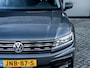 Volkswagen Tiguan 1.5 TSI ACT Highline Business R | Virtual Cockpit | LED Koplampen | Apple Carplay | Android Auto | Parkeersensoren | Metallic Lak | 19'' Lichtmetalen Velgen | Keyless Entry | Adaptieve Cruise Control |