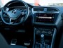 Volkswagen Tiguan 1.5 TSI ACT Highline Business R | Virtual Cockpit | LED Koplampen | Apple Carplay | Android Auto | Parkeersensoren | Metallic Lak | 19'' Lichtmetalen Velgen | Keyless Entry | Adaptieve Cruise Control |