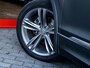 Volkswagen Tiguan 1.5 TSI ACT Highline Business R | Virtual Cockpit | LED Koplampen | Apple Carplay | Android Auto | Parkeersensoren | Metallic Lak | 19'' Lichtmetalen Velgen | Keyless Entry | Adaptieve Cruise Control |