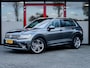 Volkswagen Tiguan 1.5 TSI ACT Highline Business R | Virtual Cockpit | LED Koplampen | Apple Carplay | Android Auto | Parkeersensoren | Metallic Lak | 19'' Lichtmetalen Velgen | Keyless Entry | Adaptieve Cruise Control |
