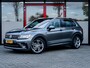 Volkswagen Tiguan 1.5 TSI ACT Highline Business R | Virtual Cockpit | LED Koplampen | Apple Carplay | Android Auto | Parkeersensoren | Metallic Lak | 19'' Lichtmetalen Velgen | Keyless Entry | Adaptieve Cruise Control |