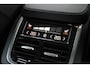 Volvo XC90 T8 455PK Recharge AWD Ultimate Bright Long Range | Premium Audio by Harman Kardon | Adaptive Cruise & Pilot Assist | Blind Spot Warning | Head-up Display | 360 Camera | Nappa Lederen Comfortstoelen incl. Massage | Stoel & Stuurverwarming | Stoelventilatie | Google Services | 4-Zone Climate Control | Verwarmbare Achterbank |