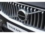 Volvo XC90 T8 455PK Recharge AWD Ultimate Bright Long Range | Premium Audio by Harman Kardon | Adaptive Cruise & Pilot Assist | Blind Spot Warning | Head-up Display | 360 Camera | Nappa Lederen Comfortstoelen incl. Massage | Stoel & Stuurverwarming | Stoelventilatie | Google Services | 4-Zone Climate Control | Verwarmbare Achterbank |