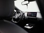 MG MG4 64 kWh Luxury Navigatie | Gedeeltelijk Leder | Automatische Airco | Apple Carplay/Android Auto |