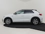 Volkswagen T-Roc R-Line 150pk DSG/AUTO | Trekhaak | Park assit | Adaptief cruise control | Camera achter | Navigatie | App connect |  Stoelverwarming | 17"LMV