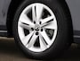 Volkswagen Golf 1.0 eTSI 110pk DSG Life · Apple/Android Car Play · P-Sensoren · Sfeerverlichting · Navigatie · 16'' Inch · garantie t/m 18-10-2027 of 100.000km