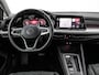 Volkswagen Golf 1.0 eTSI 110pk DSG Life · Apple/Android Car Play · P-Sensoren · Sfeerverlichting · Navigatie · 16'' Inch · garantie t/m 18-10-2027 of 100.000km