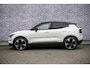 Volvo EX30 Single Motor Extended Range Ultra 69 kWh | Trekhaak | Adaptieve cruise control | Leer | Panorama dak | Harman & Kardon | Stoel/stuur verwarming |