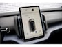 Volvo EX30 Single Motor Extended Range Ultra 69 kWh | Trekhaak | Adaptieve cruise control | Leer | Panorama dak | Harman & Kardon | Stoel/stuur verwarming |