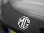 MG MG4 64 kWh Luxury | CAMERA | NAVIGATIE | APPLE CARPLAY | HALF STOF-LEDEREN BEKLEDING