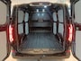 Ford Transit Custom 2.0 TDCI L1H1 Sport Automaat | Trekhaak | Driver Assistance Pack | 3-Persoons | Schuifdeur Links & Rechts | | Achteruitrijcamera | Apple Carplay/Android Auto|telefoonintegratie premium | Cruise control adaptief met Stop&Go