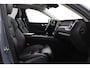 Volvo XC60 T8 Plug-in hybrid Plus Dark | Long Range | Panoramadak | ACC | Stoel+Stuurverwarming | Trekhaak | 22 Inch