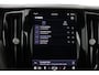 Volvo XC60 T8 Plug-in hybrid Plus Dark | Long Range | Panoramadak | ACC | Stoel+Stuurverwarming | Trekhaak | 22 Inch