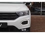 Volkswagen T-Roc 1.5 TSI 150pk DSG Sport | Navigatie | Camera | PDC | Trekhaak