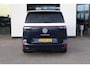 Volkswagen ID. Buzz Pro 8 Intro 77kWh 204PK / 150kW, Achteruitrijcamera (rear view), elektrisch uitklapbare trekhaak, DAB+, Lane Assist, adaptieve cruise control (acc), grootlichtassistent, 21'' LMV, draadloos telefoon opladen, geluidsimulator, verwarmbare vooruit, Apple Carplay & Android Auto, elektrisch verstel-, verwarm- en inklapbare buitenspiegels (spiegel pakket)