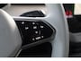 Volkswagen ID. Buzz Pro 8 Intro 77kWh 204PK / 150kW, Achteruitrijcamera (rear view), elektrisch uitklapbare trekhaak, DAB+, Lane Assist, adaptieve cruise control (acc), grootlichtassistent, 21'' LMV, draadloos telefoon opladen, geluidsimulator, verwarmbare vooruit, Apple Carplay & Android Auto, elektrisch verstel-, verwarm- en inklapbare buitenspiegels (spiegel pakket)