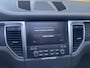 Porsche Macan 2.0 Turbo 252 pk automaat Volcano Grey Alcantara lederen bekleding-Panoramadak-Stoelverwarming
