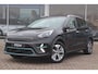 Kia e-Niro 204pk DynamicLine 64 kWh | SoH 96% | Warmtepomp | Navigatie | Camera | PDC
