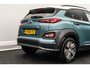 Hyundai Kona Electric EV Premium 64 kWh | Leer | Clima | Navi | Camera | | Two-Tone lak | Navigatie  | PDC V/A | Stoel / stuur verwarming |