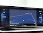 Peugeot e-2008 SUV EV Allure Pack 50 kWh 136pk | Accu SOH 92,6% | Navigatie | Achteruitrijcamera | 3D Cockpit | Climate Control | Cruise Control | Parkeersensoren v+a | Keyless start | Draadloze telefoonlader | Bluetooth | Apple CarPlay / Android Auto | DAB+ radio | Elektrisch inklapbare spiegels | Donker getint glas | 17" lichtmetalen velgen |
