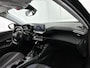 Peugeot e-2008 SUV EV Allure Pack 50 kWh 136pk | Accu SOH 92,6% | Navigatie | Achteruitrijcamera | 3D Cockpit | Climate Control | Cruise Control | Parkeersensoren v+a | Keyless start | Draadloze telefoonlader | Bluetooth | Apple CarPlay / Android Auto | DAB+ radio | Elektrisch inklapbare spiegels | Donker getint glas | 17" lichtmetalen velgen |