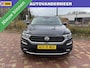 Volkswagen T-Roc 1.5 TSI Active uitvoering / Carplay / Etc..