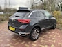 Volkswagen T-Roc 1.5 TSI Active uitvoering / Carplay / Etc..