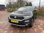 Volkswagen T-Roc 1.5 TSI Active uitvoering / Carplay / Etc..