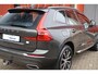 Volvo XC60 T8 Recharge AWD Inscription | Panoramadak | Parkeercamera | Stoelverwarming | BLIS | Pilot Assist | Trekhaak | Leder | Keyless