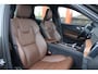Volvo XC60 T8 Recharge AWD Inscription | Panoramadak | Parkeercamera | Stoelverwarming | BLIS | Pilot Assist | Trekhaak | Leder | Keyless