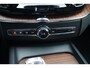 Volvo XC60 T8 Recharge AWD Inscription | Panoramadak | Parkeercamera | Stoelverwarming | BLIS | Pilot Assist | Trekhaak | Leder | Keyless