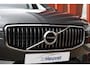 Volvo XC60 T8 Recharge AWD Inscription | Panoramadak | Parkeercamera | Stoelverwarming | BLIS | Pilot Assist | Trekhaak | Leder | Keyless
