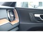 Volvo XC60 T8 Recharge AWD Inscription | Panoramadak | Parkeercamera | Stoelverwarming | BLIS | Pilot Assist | Trekhaak | Leder | Keyless