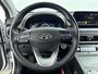Hyundai Kona Electric EV Fashion 64 kWh | Unieke km-stand! | Stoelverwarming | Navigatie | Camera | Head-up display |
