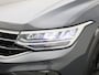 Volkswagen Tiguan 1.5TSI/150PK R-Line Blackstyle DSG · Panoramadak · Apple/Android · Camera + Parkeersensoren