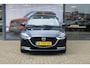 Mazda 2 1.5 Skyactiv-G Luxury Automaat, HUD, Cruise, Clima, Navi, Stuurverwarming, Stoelverwarming, Apple Carplay, BSM, LMV 16 Inch, All Season, Camera